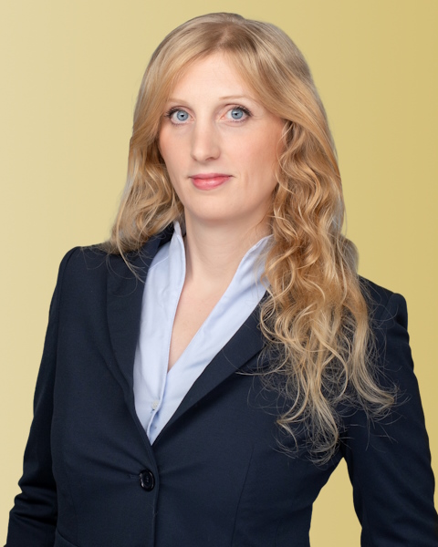 Portrait der Rechtsanwältin Rebekka Schütte